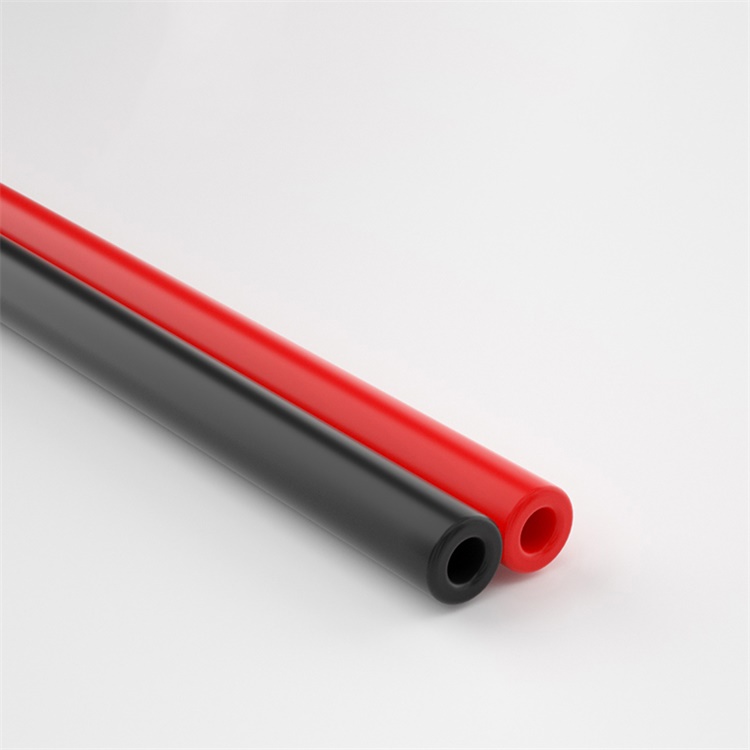 Black and Red Speaker Wire